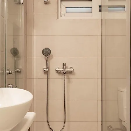 度假居 Mountain Mini Agioi Deka (Corfu)